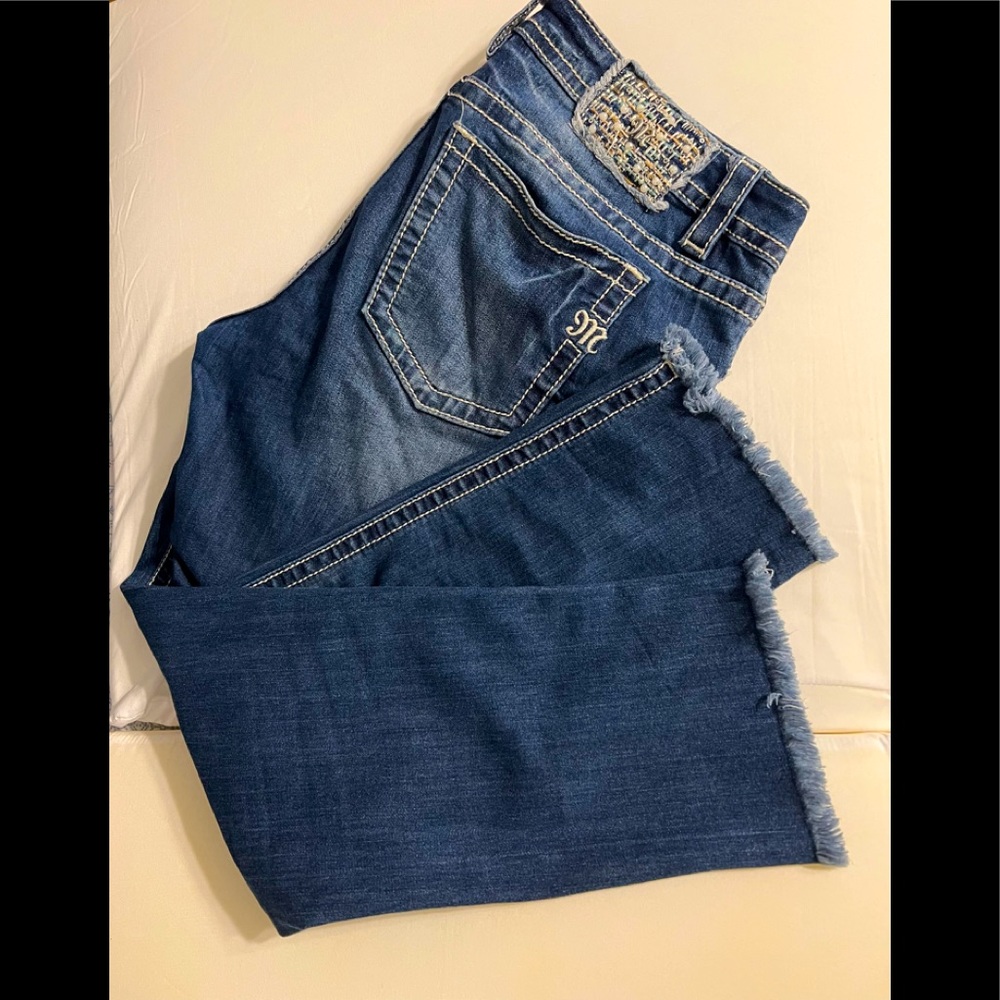 Signature Miss Me Distressed Medium Wash Ankle Skinny
